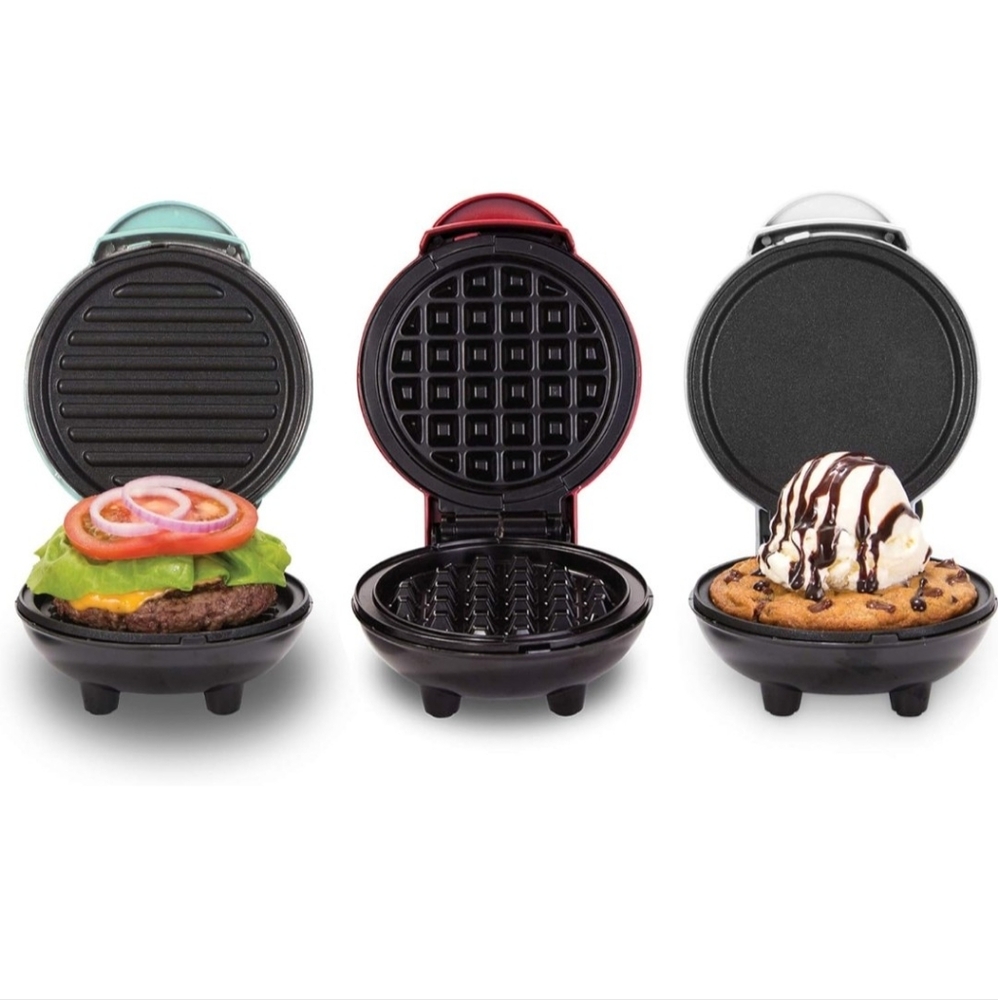 NIB Dash Mini Waffle Maker